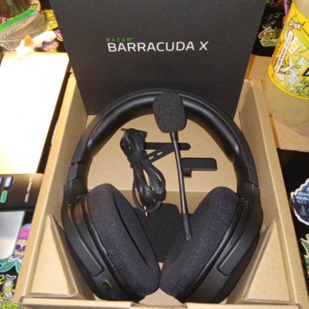 Razer Barracuda X Bluetooth, Multi-platform Gaming Headphones
